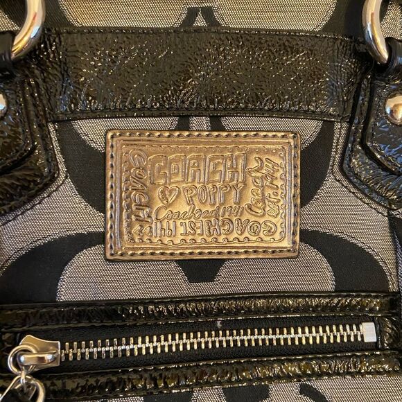 Coach signature poppy bag black gray 15”x13” - Picture 3 of 6